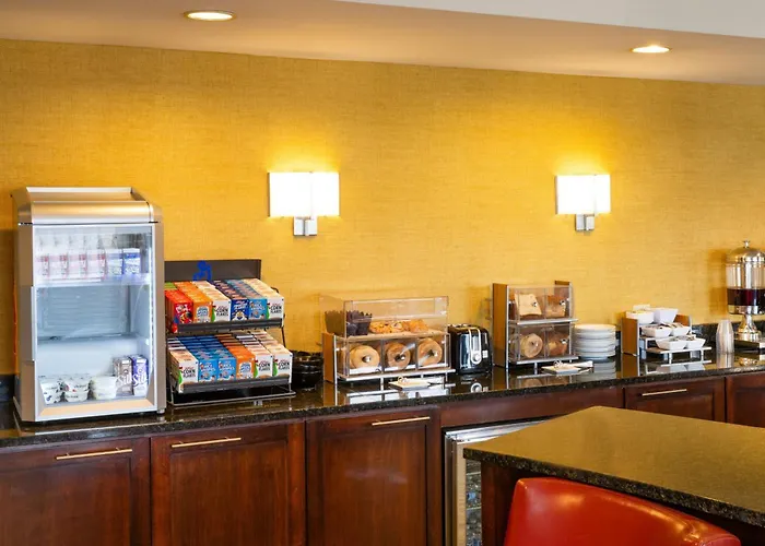 Marriott Center Hotel 4*