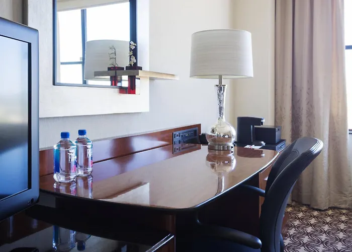 Marriott Center Hotel 4*