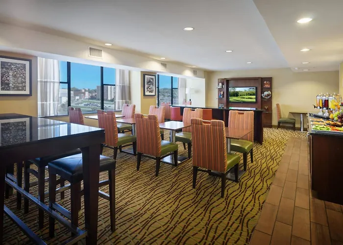 Hotel Marriott Center 4*